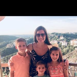 Meet your Posher, Julie